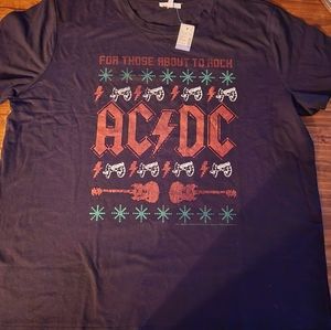 Nwt tshirt Womens maurices AC/DC Christmas